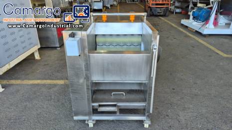 Washer and peeler for fresh fruits, vegetables, and tubers with abrasive brush rollers